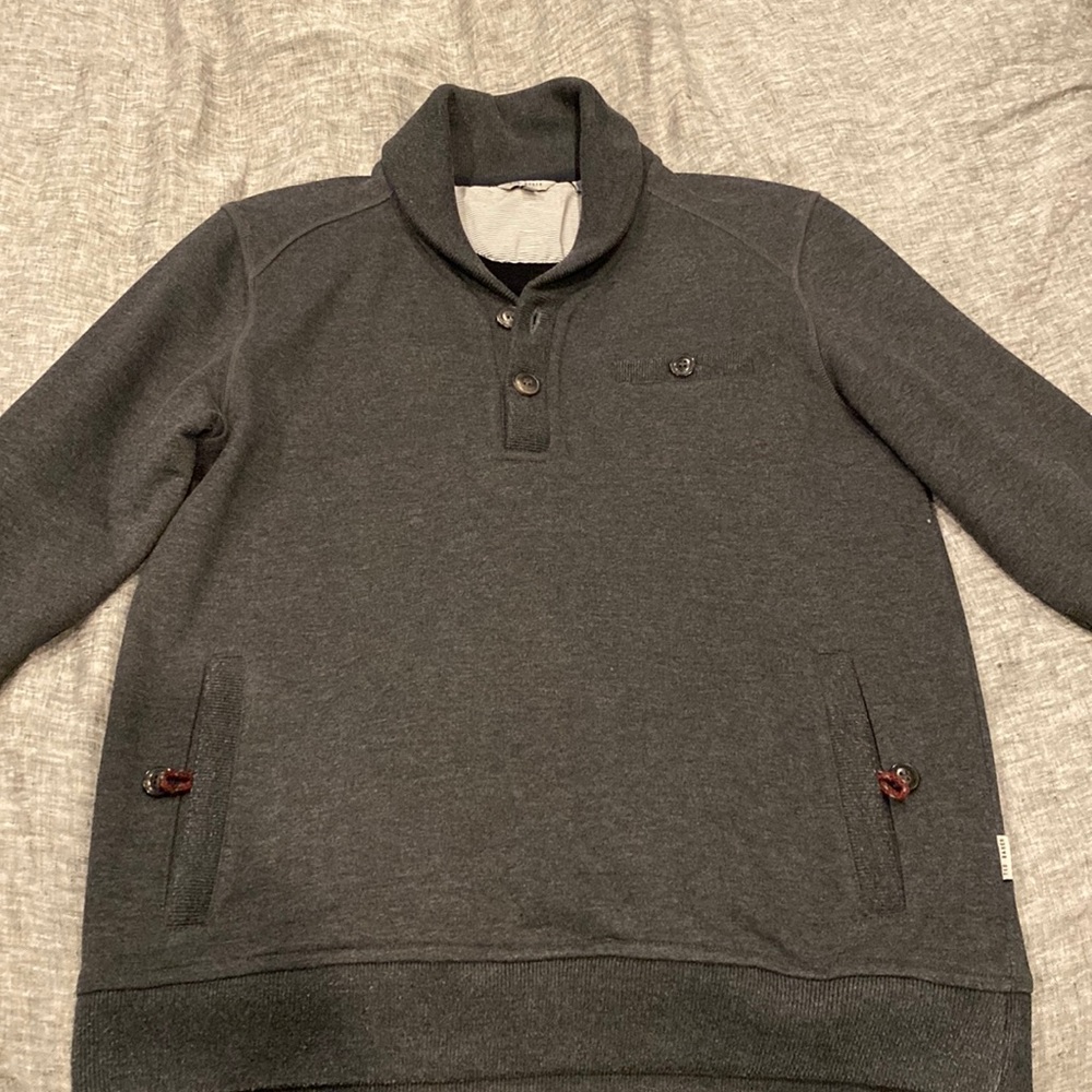 Ted Baker gray sweater/pullover in mint condition - size 4 or medium.